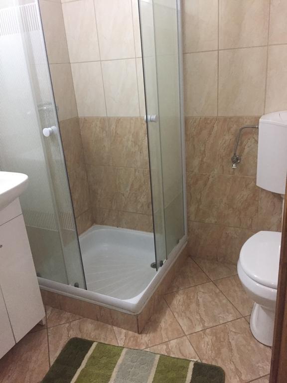 Apartman Vorosmarty Appartamento Budapest Esterno foto