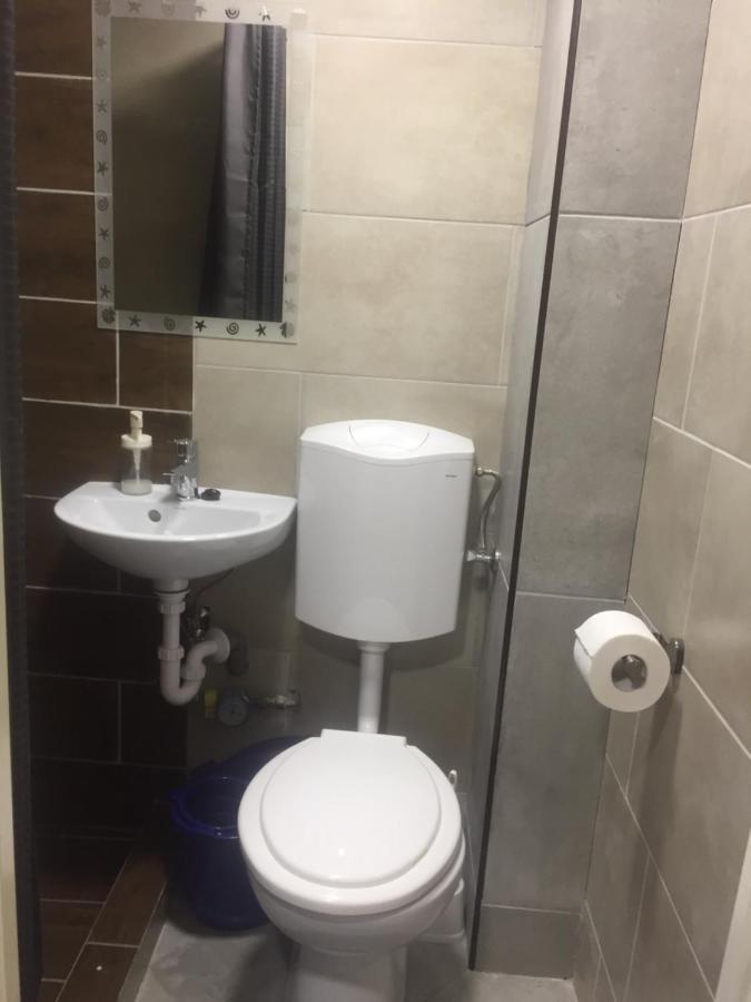 Apartman Vorosmarty Appartamento Budapest Esterno foto